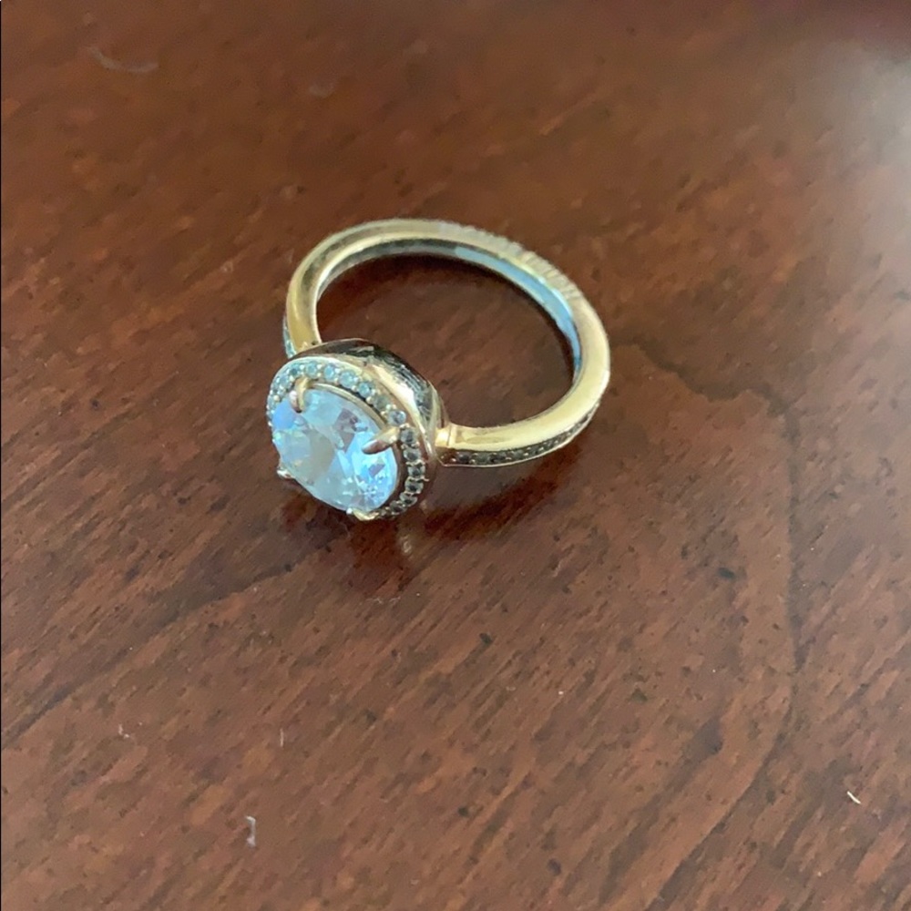 Henri Bendel ring